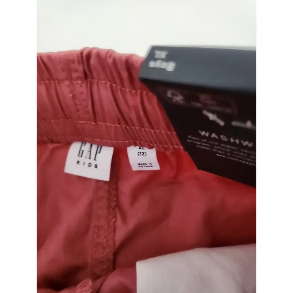 12 New Gap pull on shorts